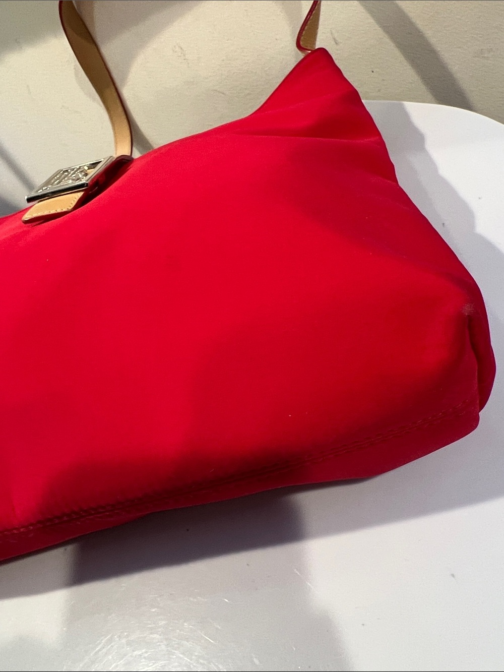 Lauren Ralph Lauren Red Shoulder Bag with Tan Strap - Picture 10 of 15